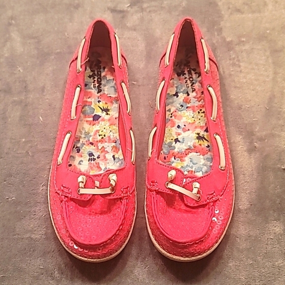 0472. EUC ~ How CUTE Are These? 😍 Pink w/Sequins ~ SPARKLY ✨️ 💖Size 7 ~ - Picture 1 of 7